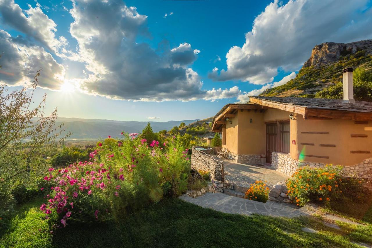 Eco Village Under The Cliffs Ilindentsi Exterior photo