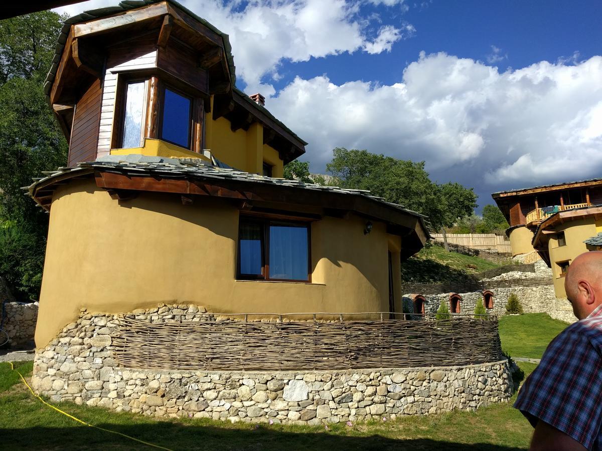 Eco Village Under The Cliffs Ilindentsi Exterior photo