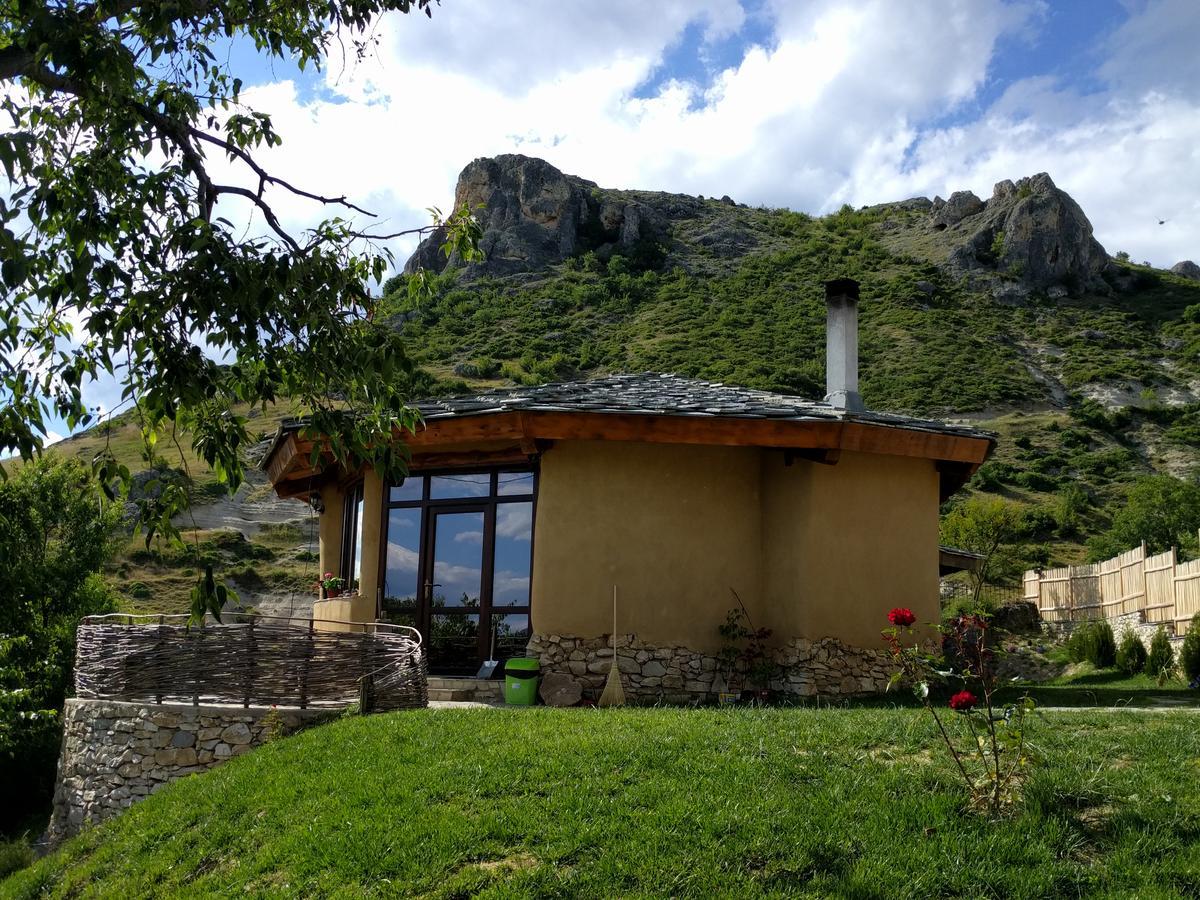 Eco Village Under The Cliffs Ilindentsi Exterior photo