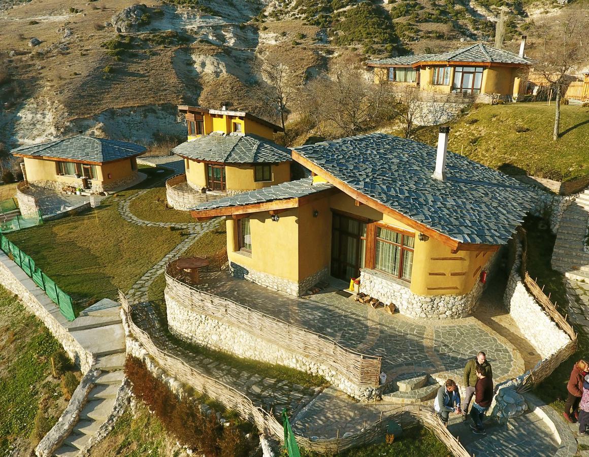 Eco Village Under The Cliffs Ilindentsi Exterior photo